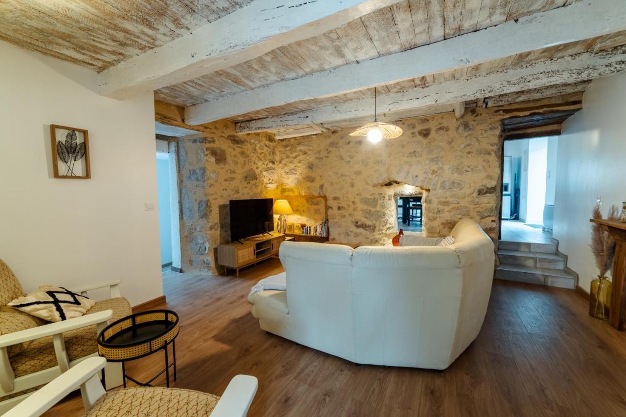 Le Gite De Romain Sanvensa Exterior photo